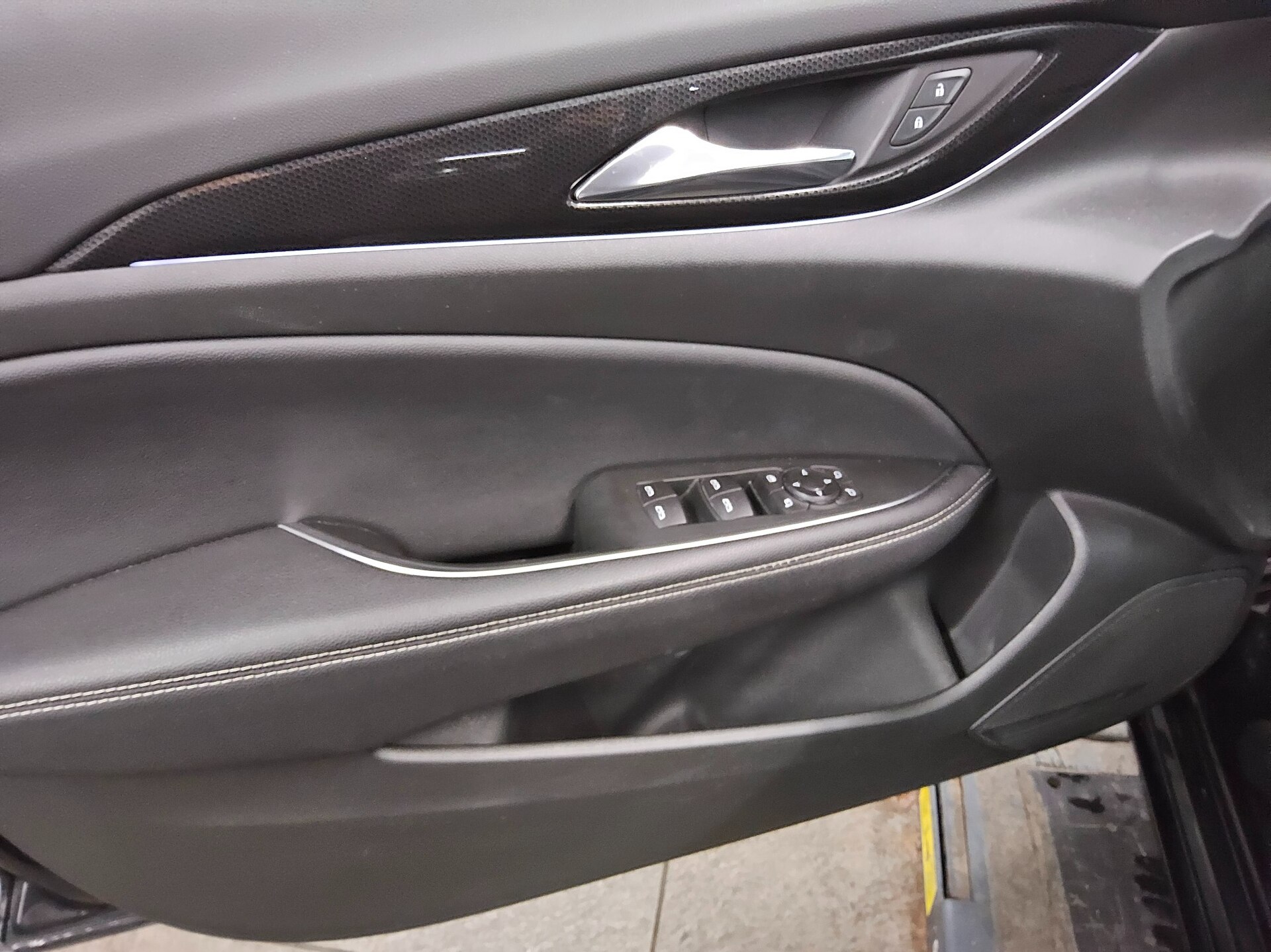 Opel Insignia ST 1.5 D Elegance Navi LED T-Leder 9