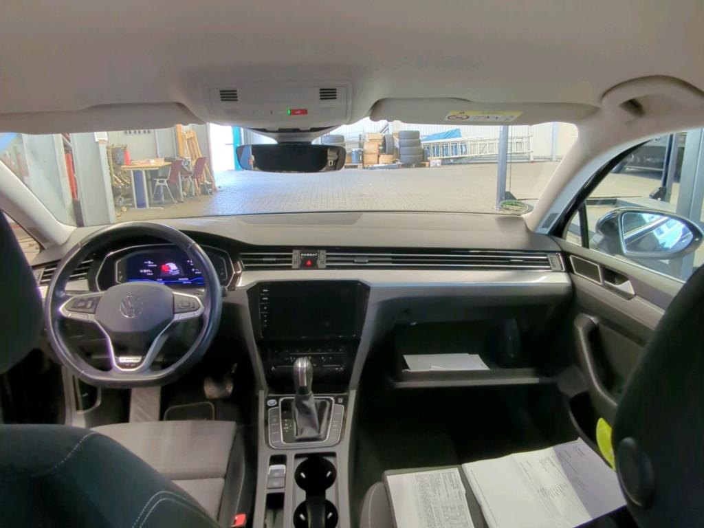 Volkswagen Passat 2.0 TDI Business Navi LED AID AHK 6