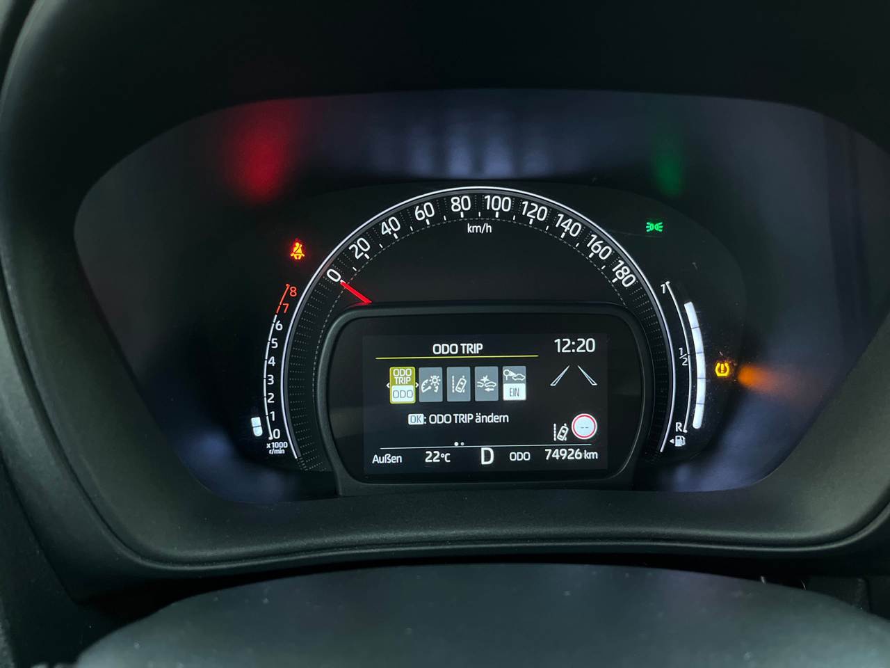 Toyota Aygo KLIMAAUT SHZ KAMERA ACC 9