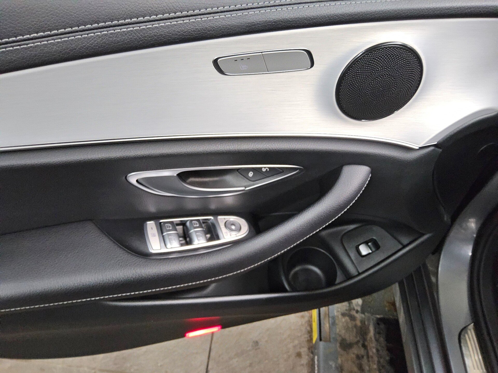 Mercedes-Benz E 220 T d Avantgarde Leder Navi LED Widescreen 10