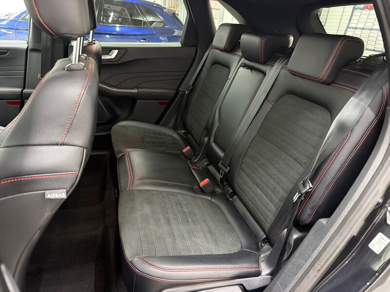 Ford Kuga 2.0 EB ST-Line X T-Leder Navi LED 9