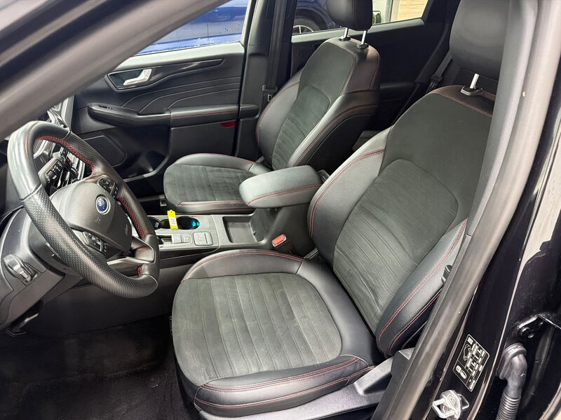 Ford Kuga 2.0 EB ST-Line X T-Leder Navi LED 7