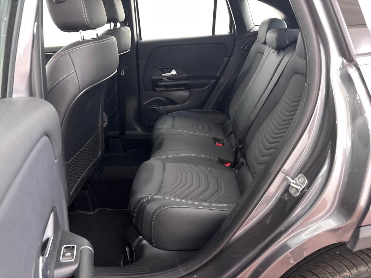 Mercedes-Benz GLA 180 d NAVI KLIMAAUT LED SHZ KAMERA 7