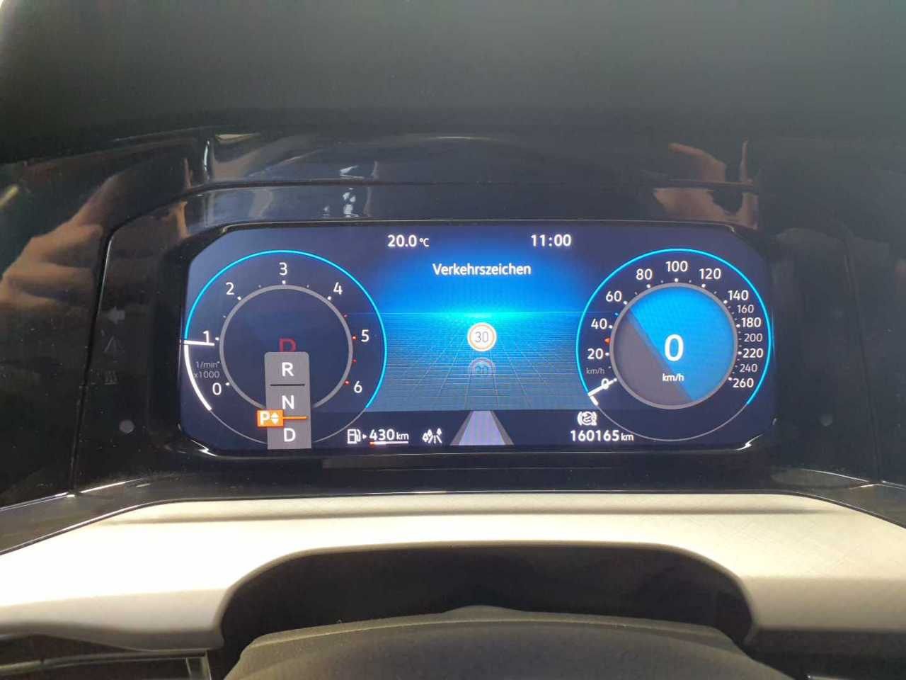 Volkswagen Golf Alltrack 2.0 TDI 4M KLIMAAUT LED PANO SHZ AHK 9