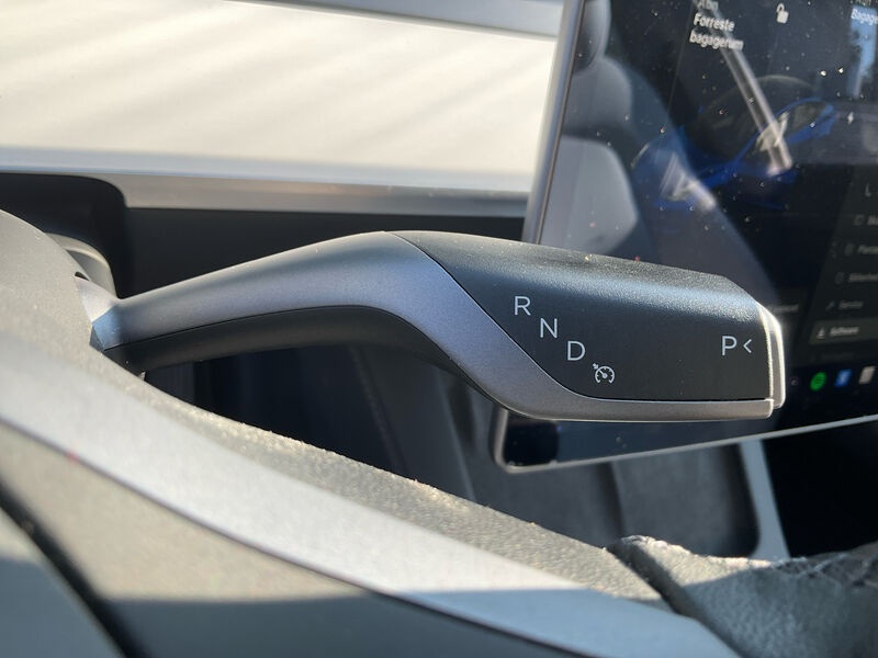 Tesla Model 3 Long Range AWD Leder Navi LED 11