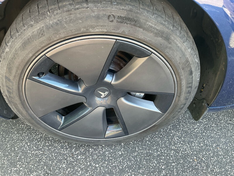 Tesla Model 3 Long Range AWD Leder Navi LED 12