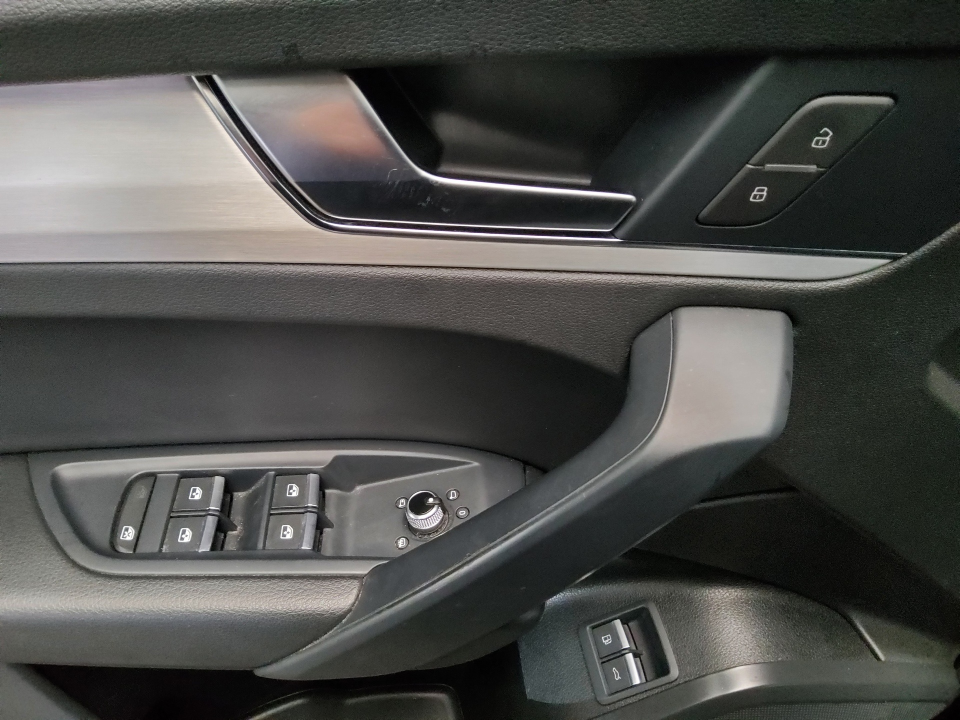 Audi Q5 50 TFSI e Qu. S-Line Navi Matrix vc RfK AHK 10
