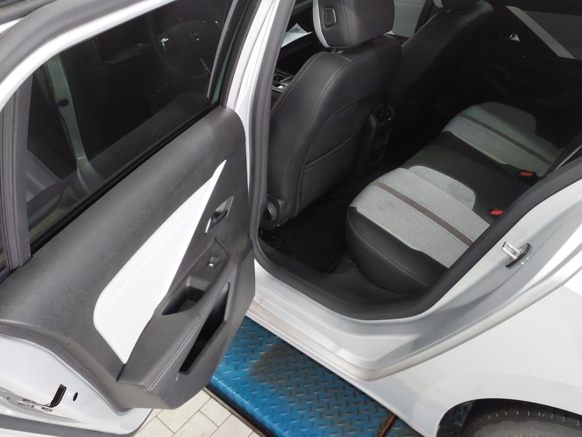 Opel Astra ST 1.5 D Elegance NAVI RFK LED 9