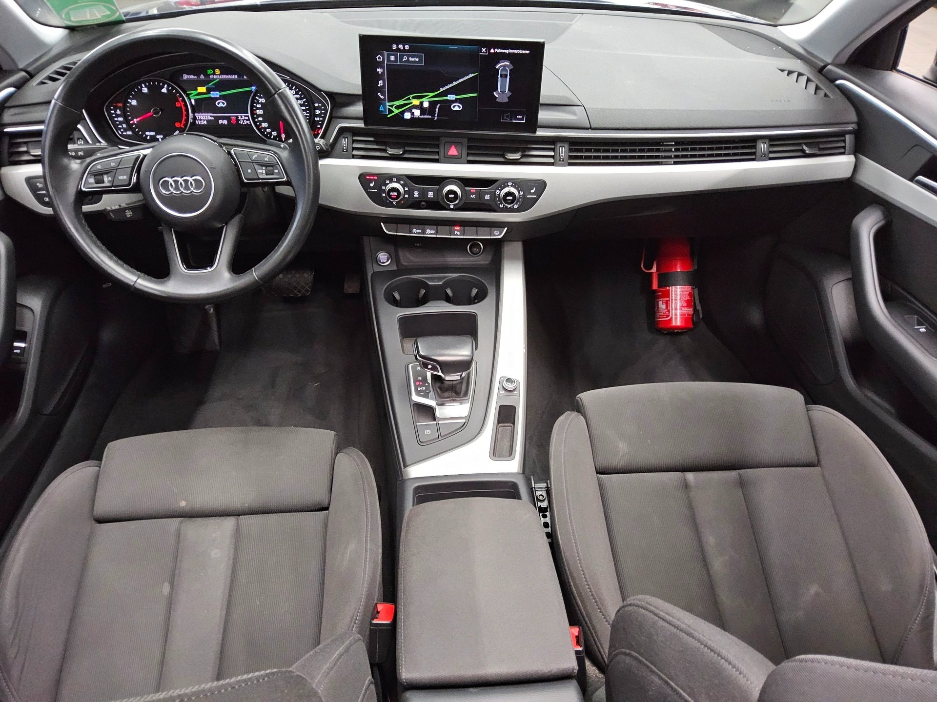 Audi A4 Avant 35 TDI Navi LED Shz Pano AHK el.Heck PDC 5