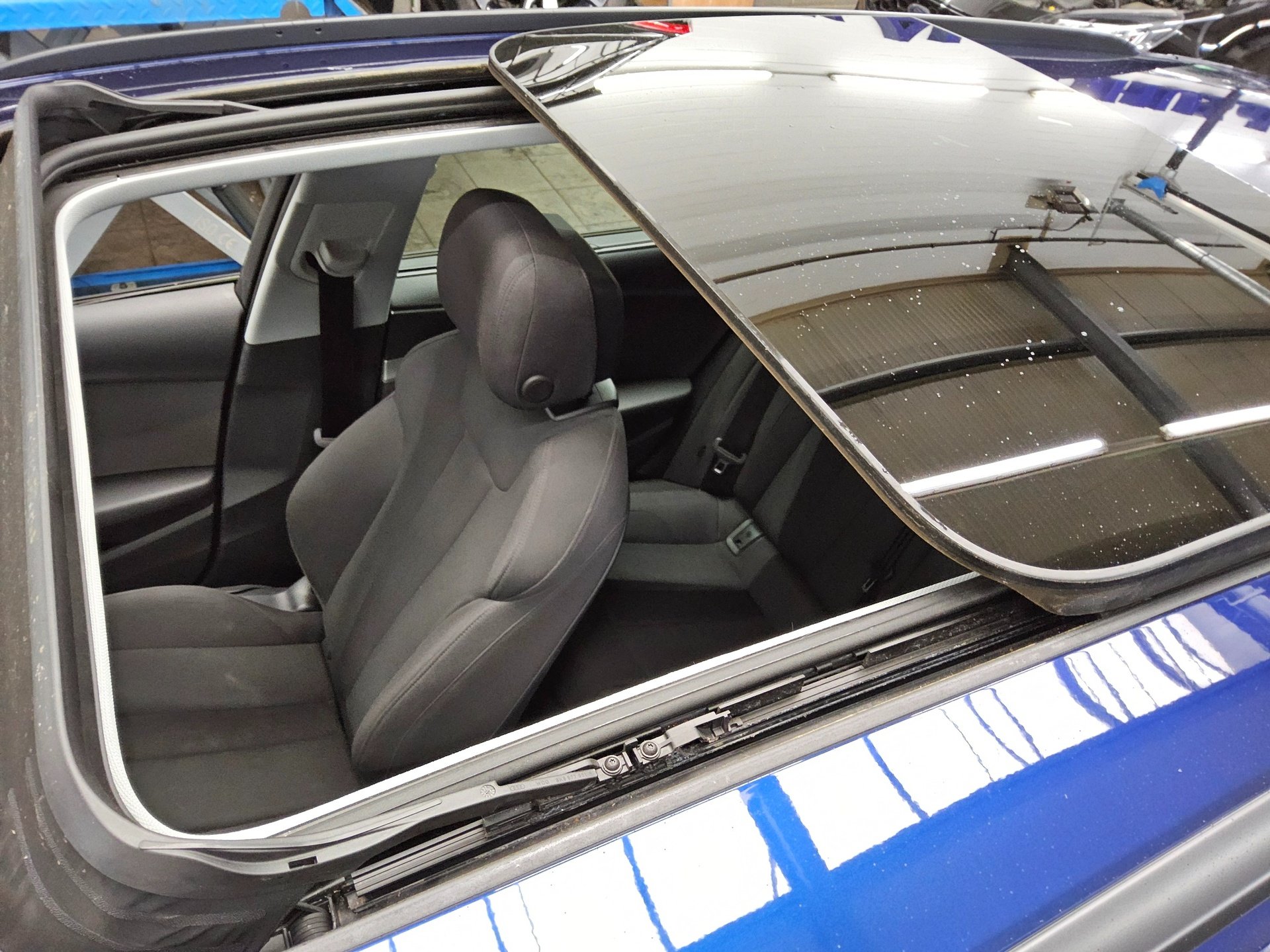 Audi A4 Avant 35 TDI Navi LED Shz Pano AHK el.Heck PDC 11