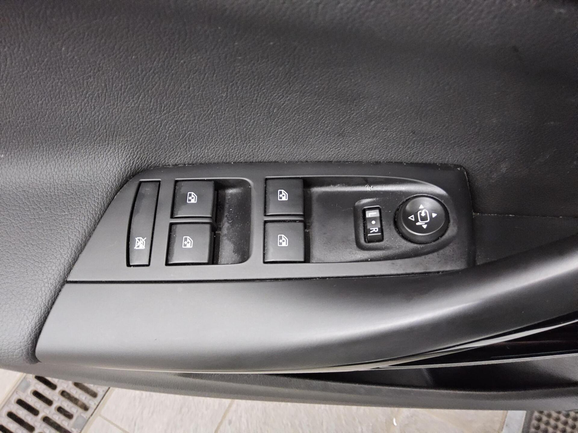 Opel Astra ST 1.5 D Elegance Navi LED Leder 4xShz AHK PDC 9