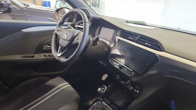 Opel Corsa 1.2 LEDER NAVI LED SHZ 6