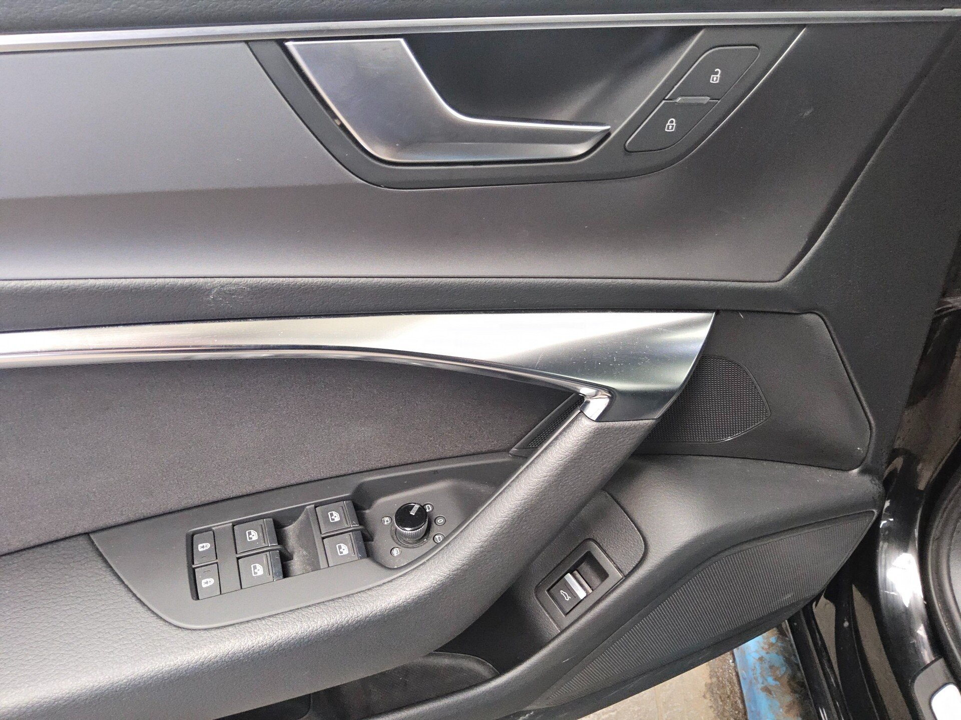 Audi A6 Avant 35 TDI Navi LED virtual Sound AHK 10