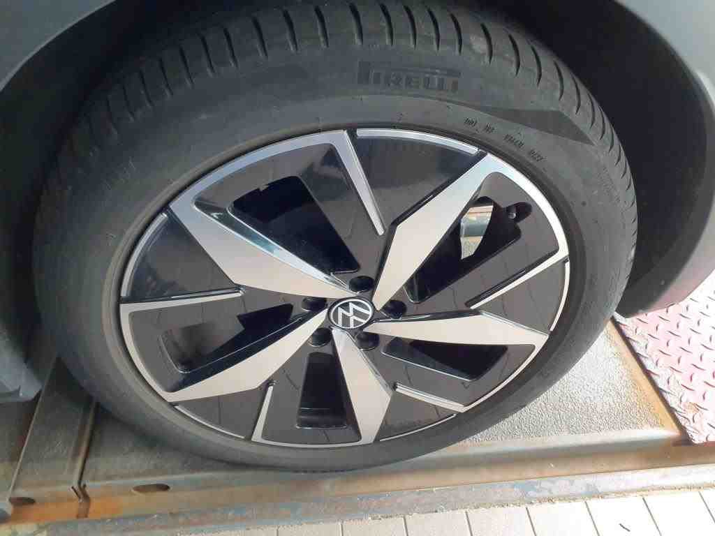 Volkswagen ID.4 GTX 4M ID.4 GTX NAVI SHZ ACC 12