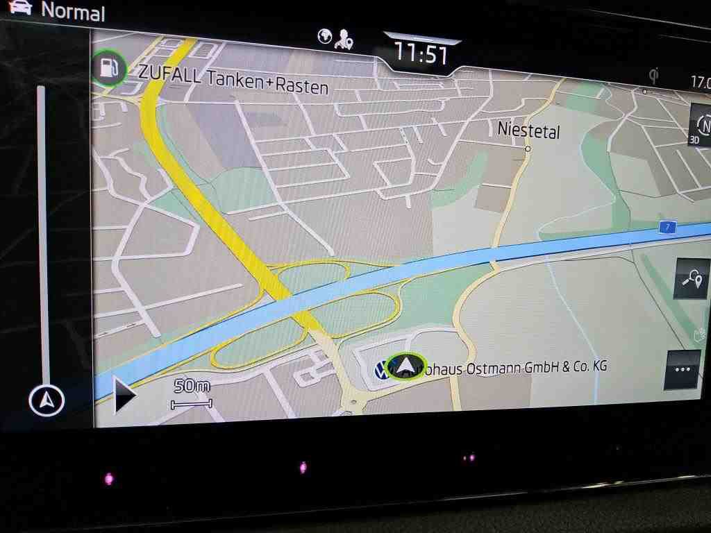 Skoda Kodiaq 2.0 TDI Style NAVI CARPLAY KLIMAAUT RFK ACC 9
