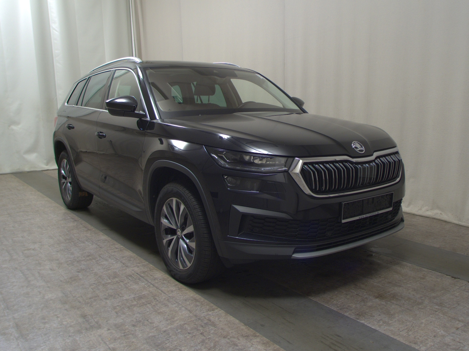 Skoda 2.0 TDI 2.0 TDI Style LEDER NAVI LED RADIO AID 3