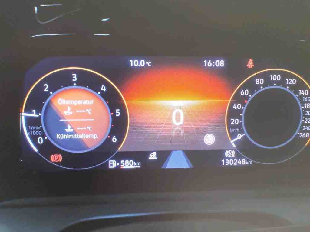 Volkswagen Golf-8 Var. 2.0 TDI Life NAVI KLIMAAUT SHZ RFK LED 7