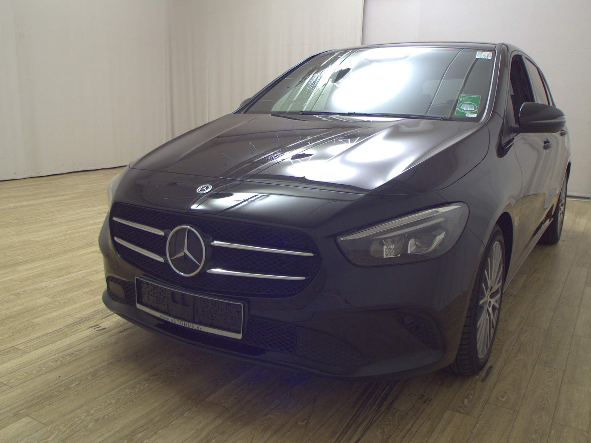 Mercedes-Benz B 220 d Navi LED Leder Shz RFK 2