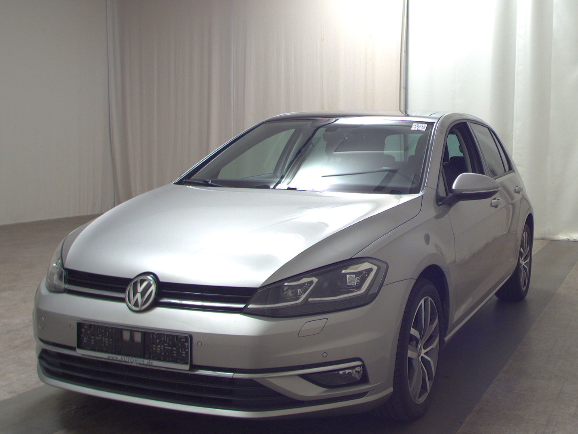 Volkswagen Golf-7 2.0 TDI Highline NAVI KLIMA LED RADIO MFL 2