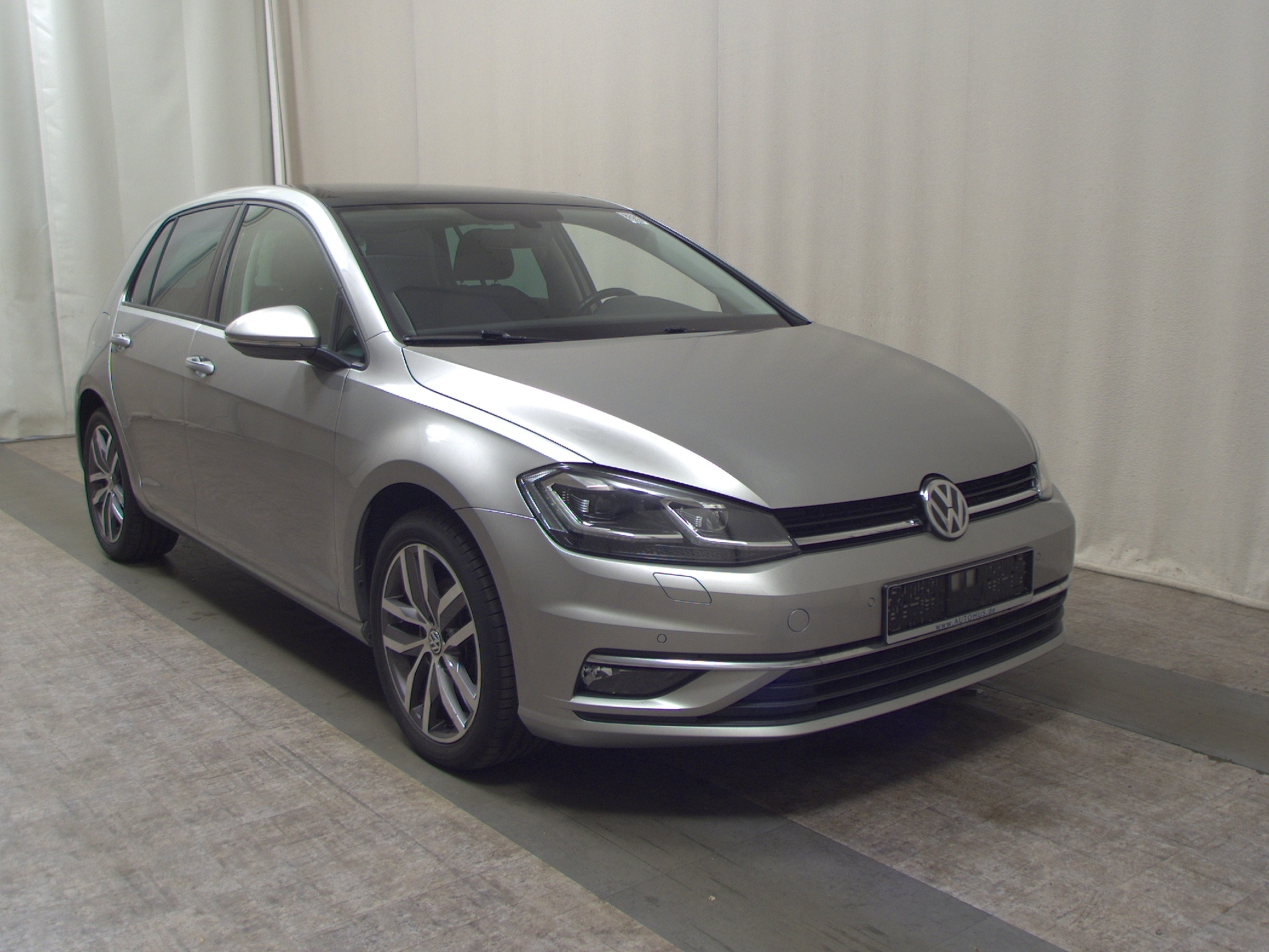 Volkswagen Golf-7 2.0 TDI Highline NAVI KLIMA LED RADIO MFL 3