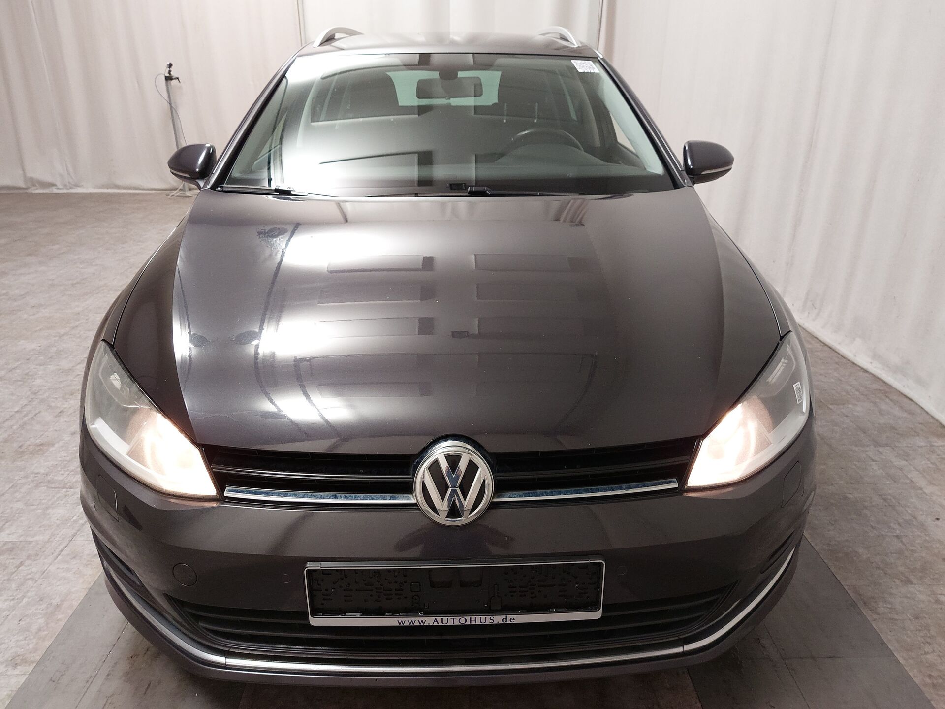 Volkswagen Golf-7 Var. 1.6 TDI Allstar Navi PDC SHZ 5