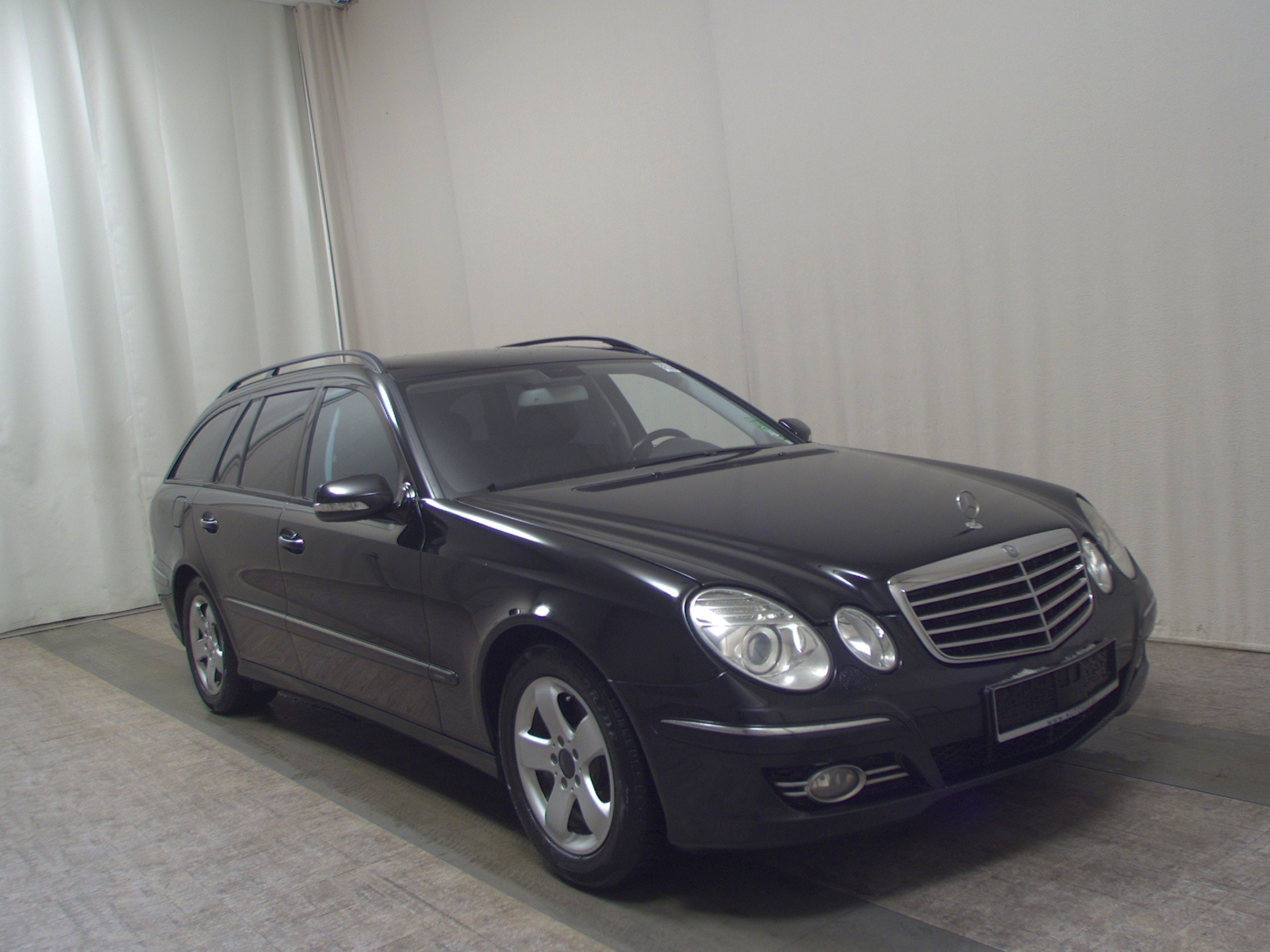 Mercedes-Benz E 220 CDI Avantgarde Navi Xenon 3