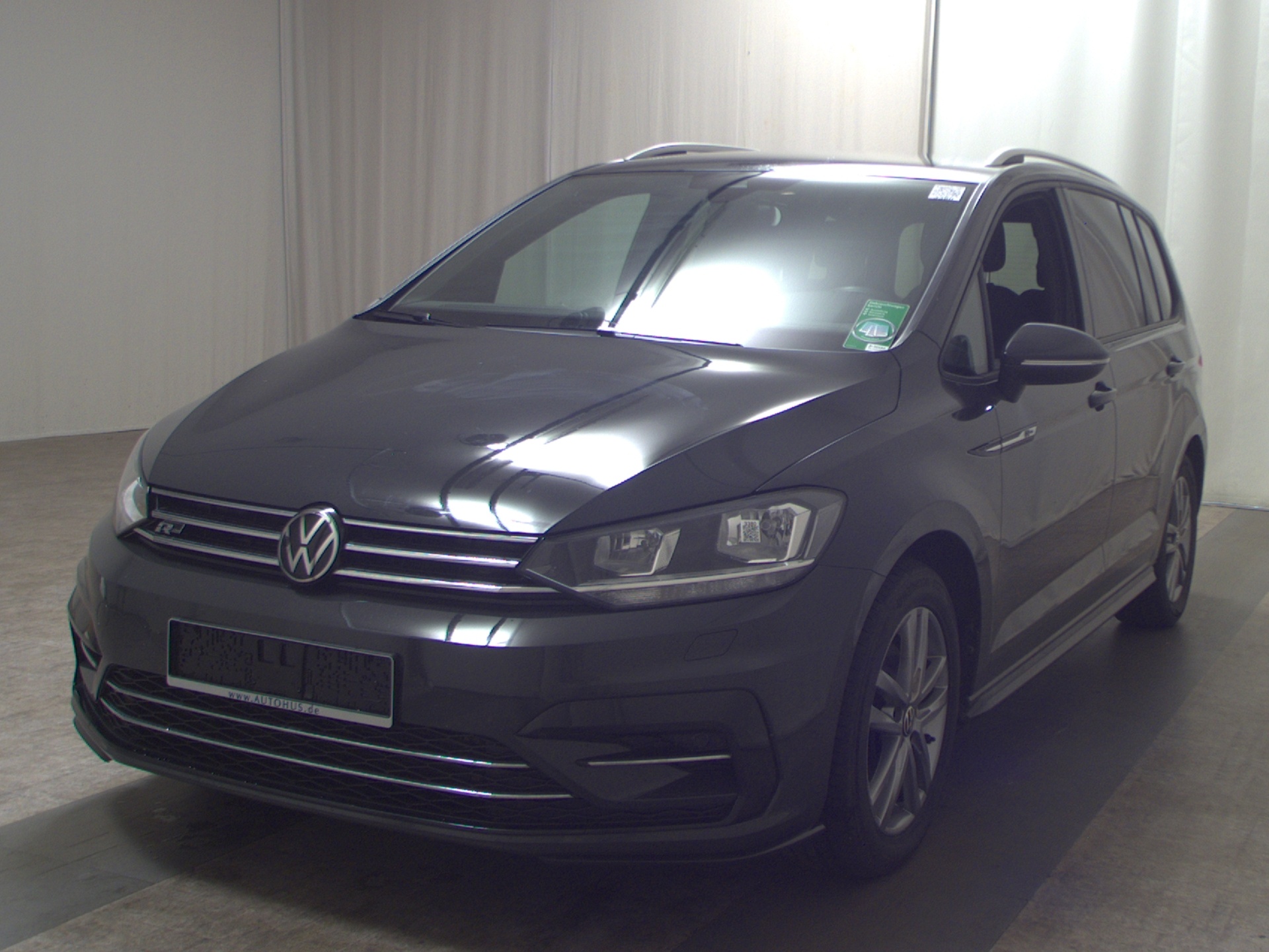 Volkswagen Touran 2.0 TDI Comf. Navi AID R-Line StHzg. AHK RFK 2