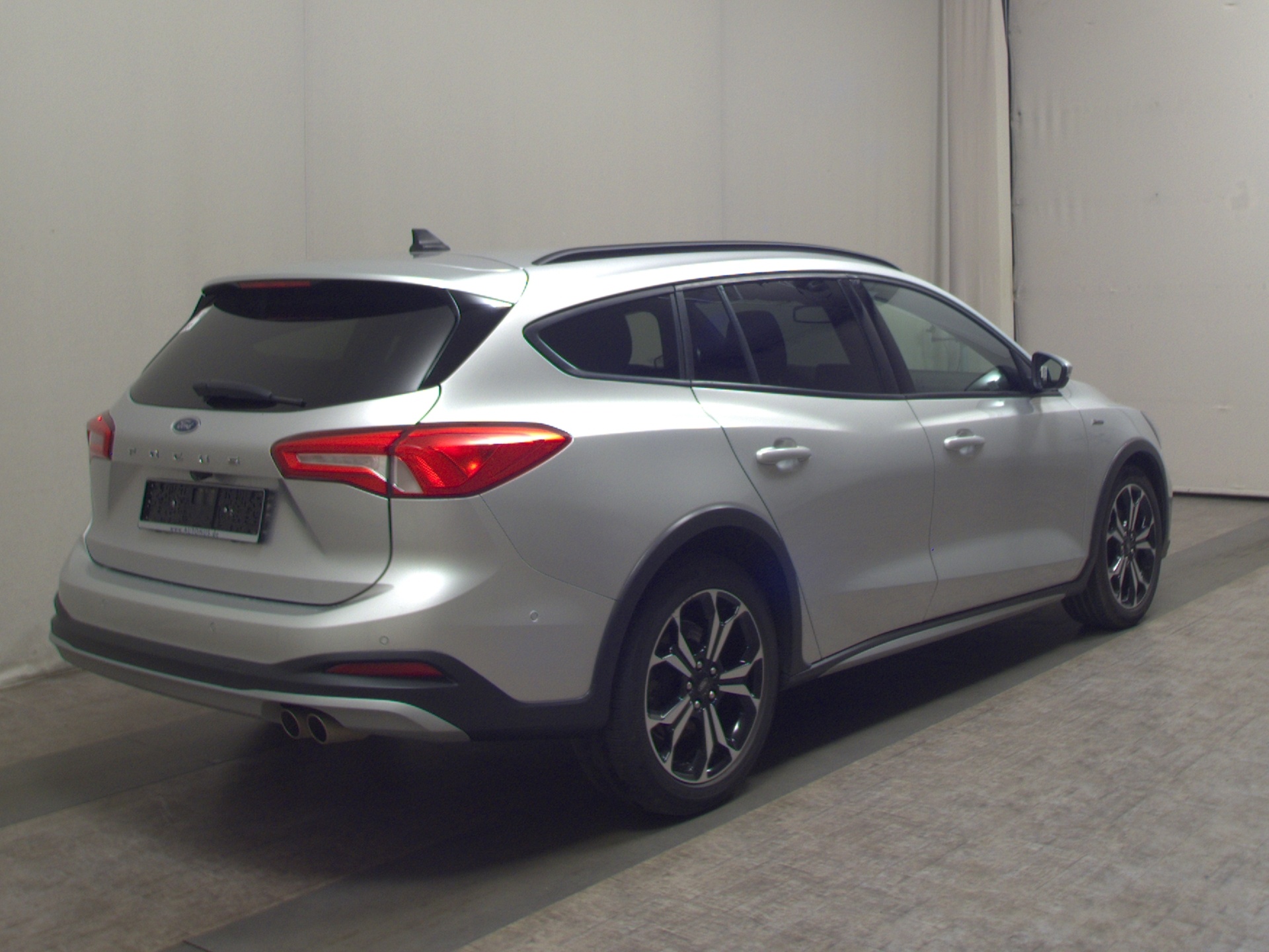 Ford Focus Turnier 1.5 EB Active Navi LED HuD B&O 4