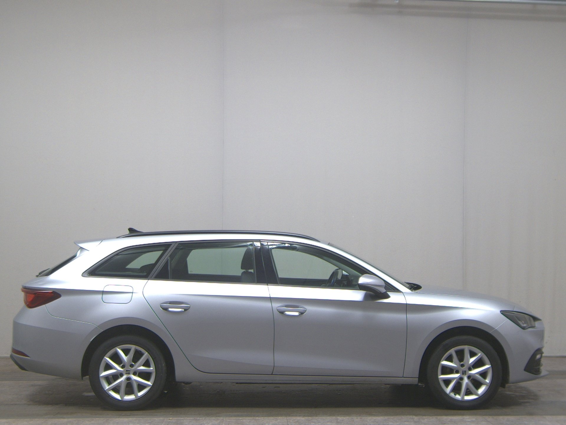 Seat Leon Sportstourer 2.0 TDI Style Navi LED Shz vc
