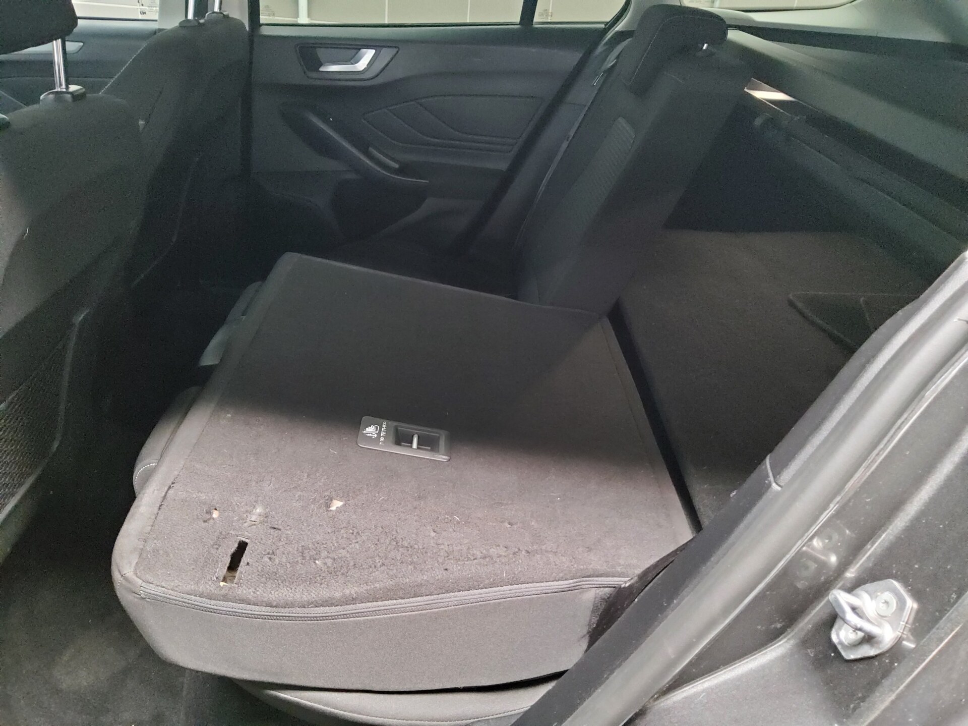 Ford Focus Turnier 1.5 EB Cool&Connect Navi LED PDC SHZ 12