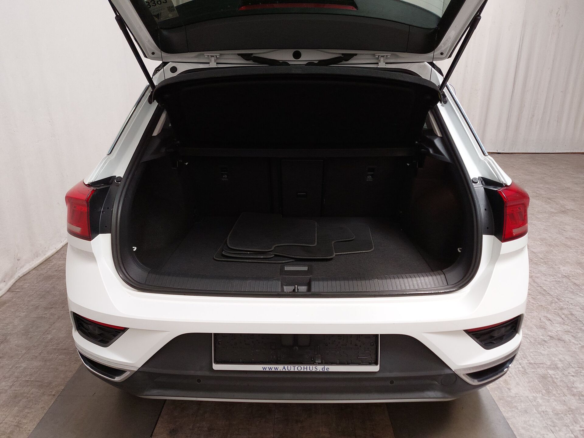 Volkswagen T-Roc 2.0 TDI Style Navi LED AHK PDC ACC 15
