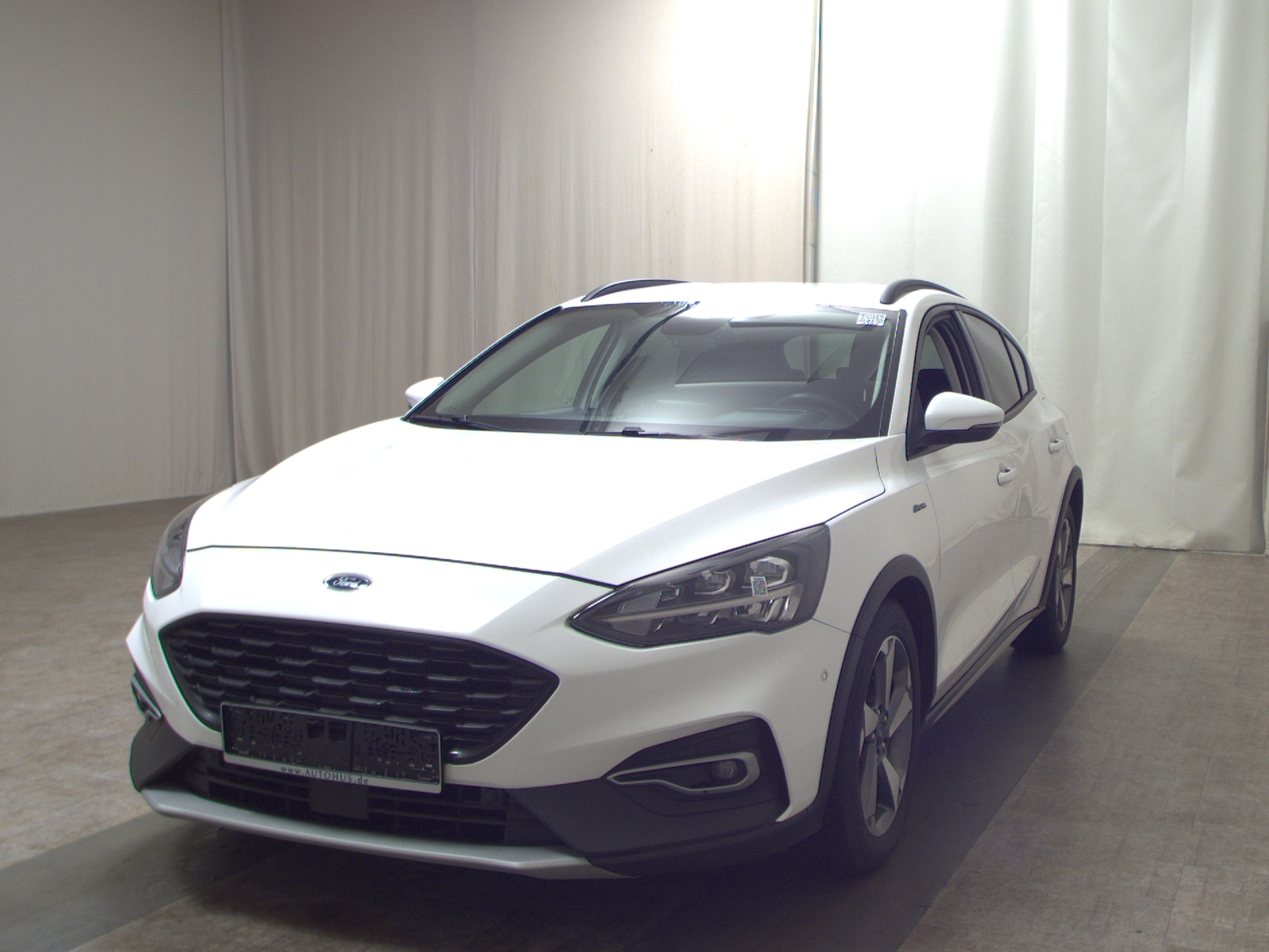 Ford Focus 2.0 EB Active HuD AHK 2