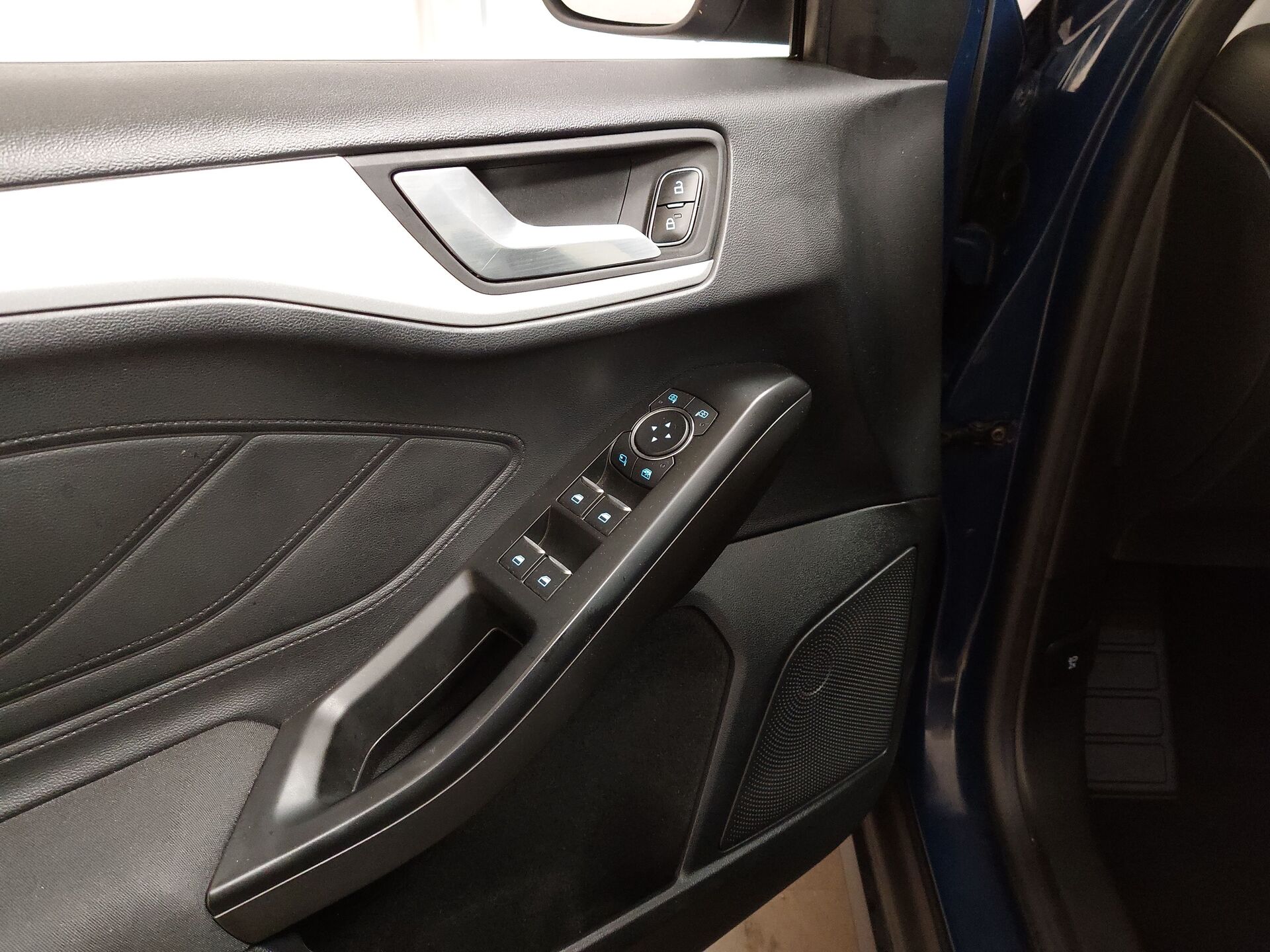 Ford Focus Turnier 2.0 EB Cool&Connect 2.0 EB Navi LED RFK 10