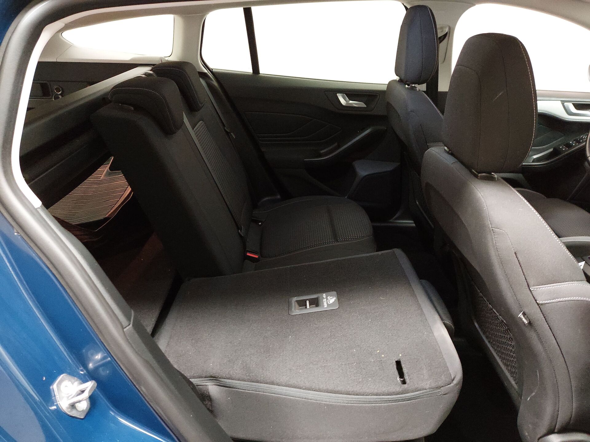 Ford Focus Turnier 2.0 EB Cool&Connect 2.0 EB Navi LED RFK 14