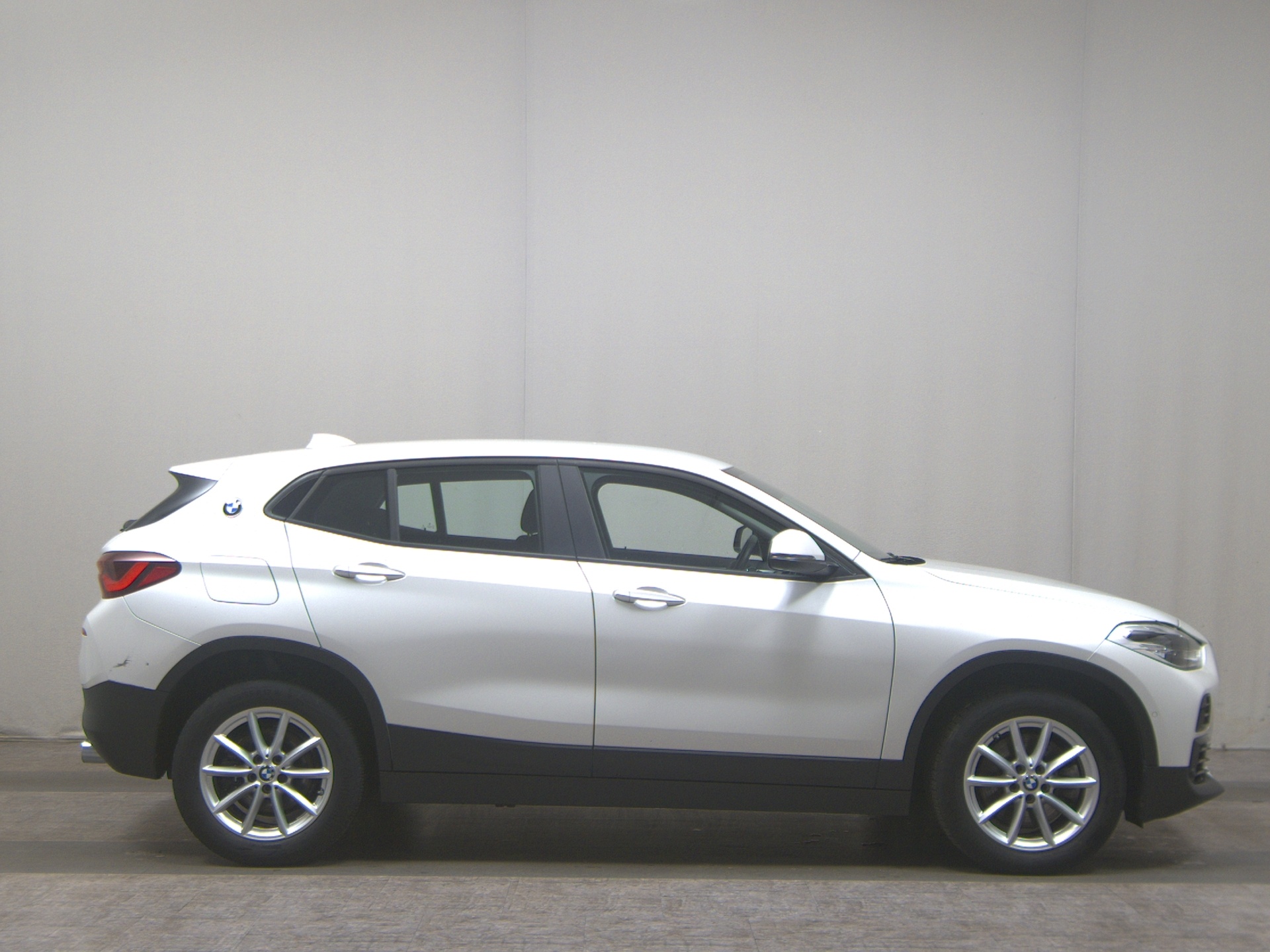 BMW X2 xDrive20d Advantage Navi LED HiFi Kamera SHZ