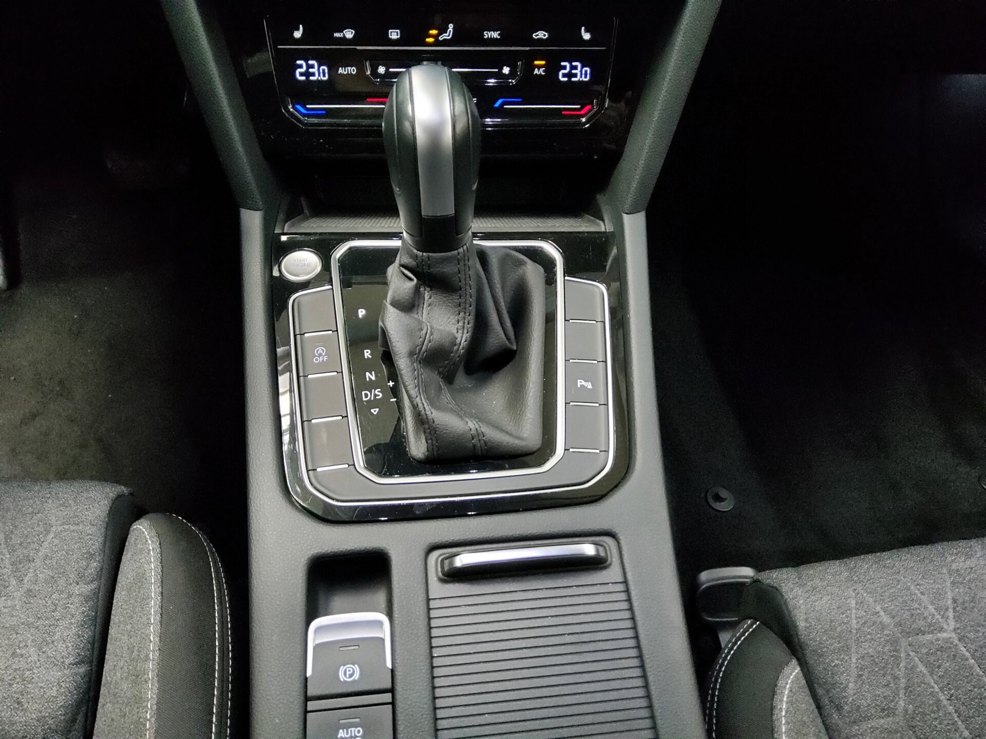 Volkswagen Passat Variant 1.5 TSI Business 6