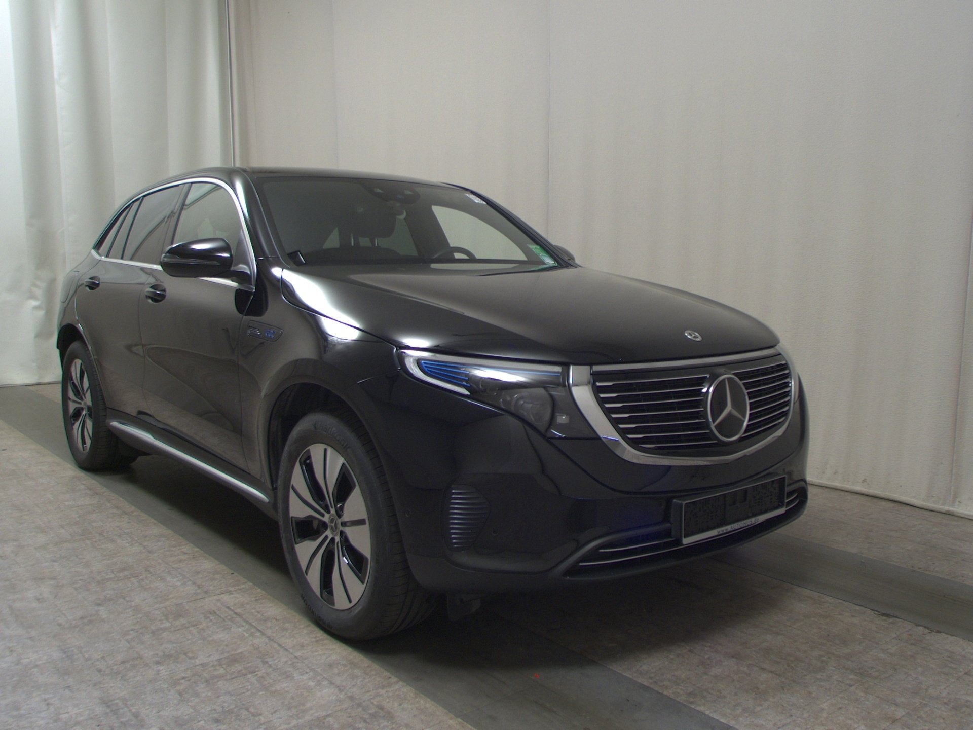 Mercedes-Benz EQC 400 4M T-Leder Navi LED RFK 3