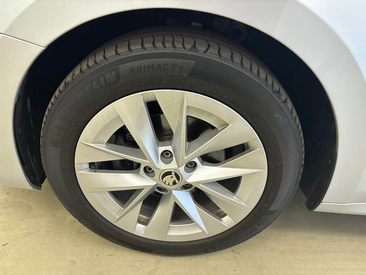 Skoda Octavia Kombi 2.0 TDI Style AHK PDC 11