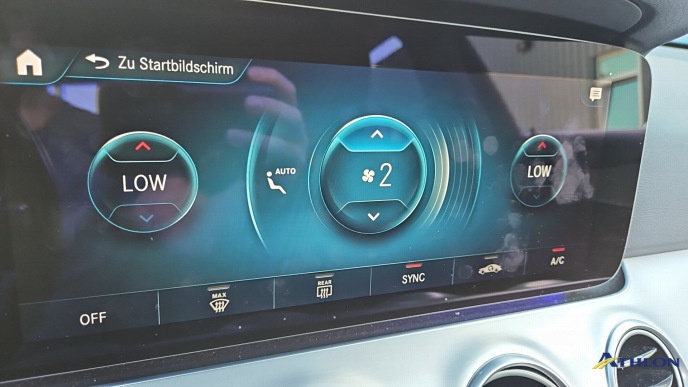 Mercedes-Benz E 200 Exclusive NAVI KLIMAAUT LED RADIO MFL 9