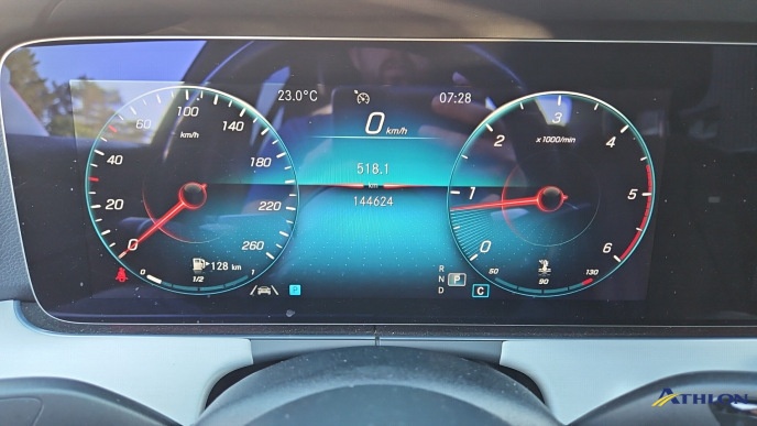 Mercedes-Benz E 200 Exclusive NAVI KLIMAAUT LED RADIO MFL 7