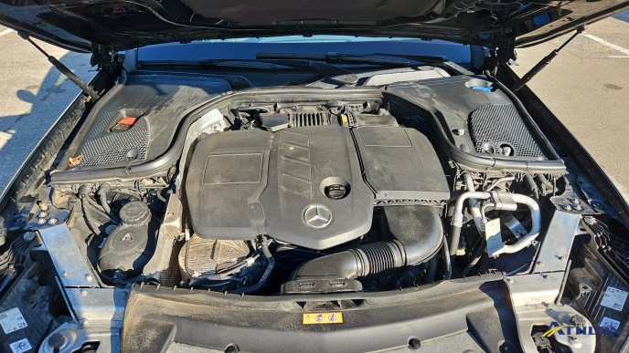 Mercedes-Benz E 200 Exclusive NAVI KLIMAAUT LED RADIO MFL 11
