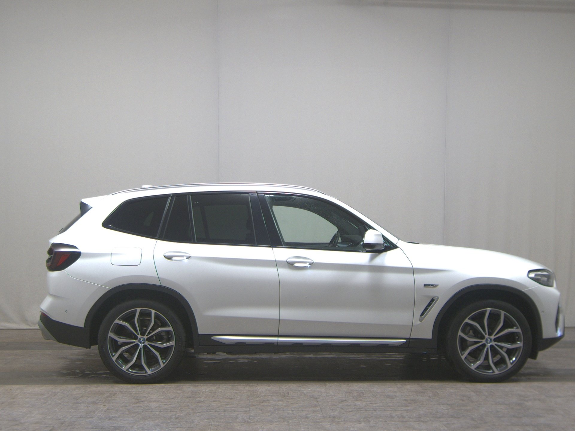 BMW X3 xDrive30e Leder Navi LED Pano RfK HiFi AHK