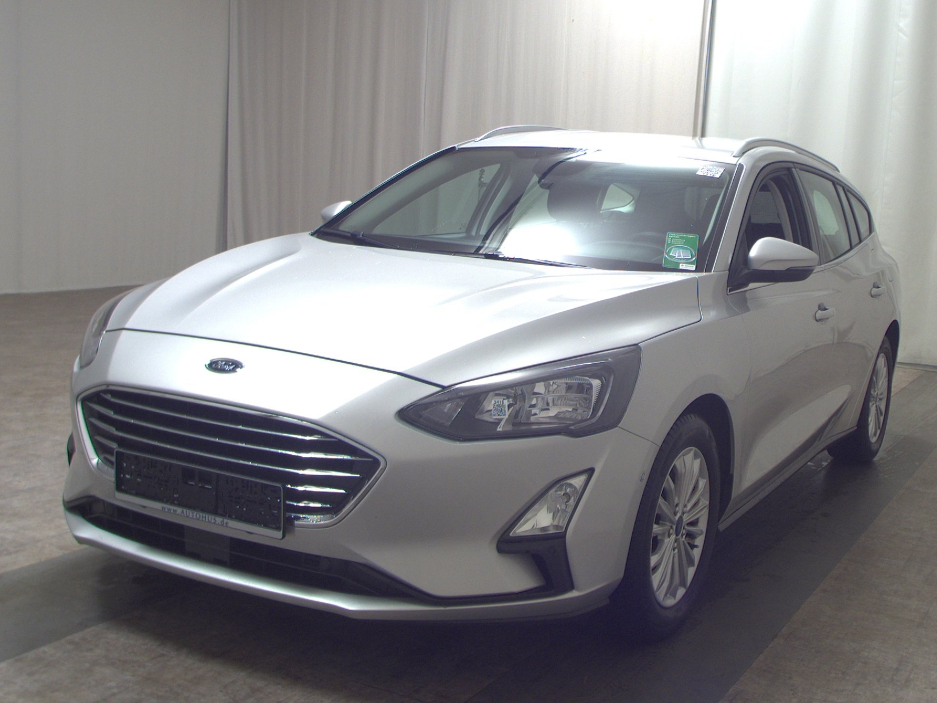 Ford Focus Turnier 1.0 EB Titanium Navi LED RFK Shz 2