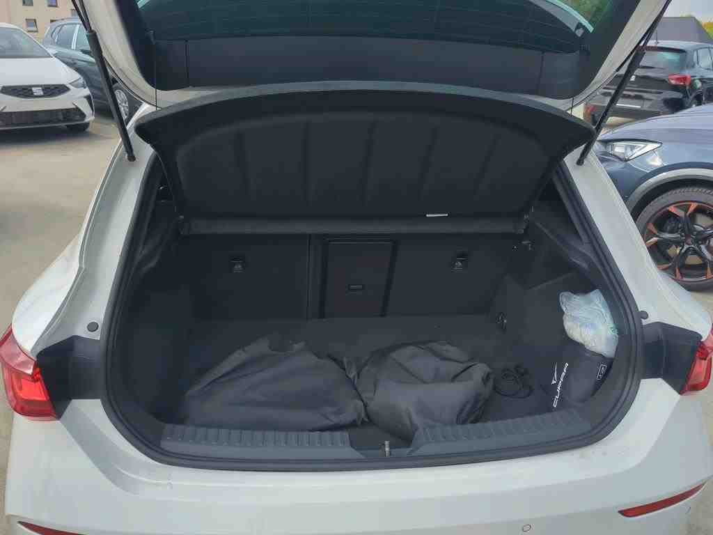 Cupra Leon 1.4 e-Hybrid CUPRA NAVI SHZ PDC LED 10