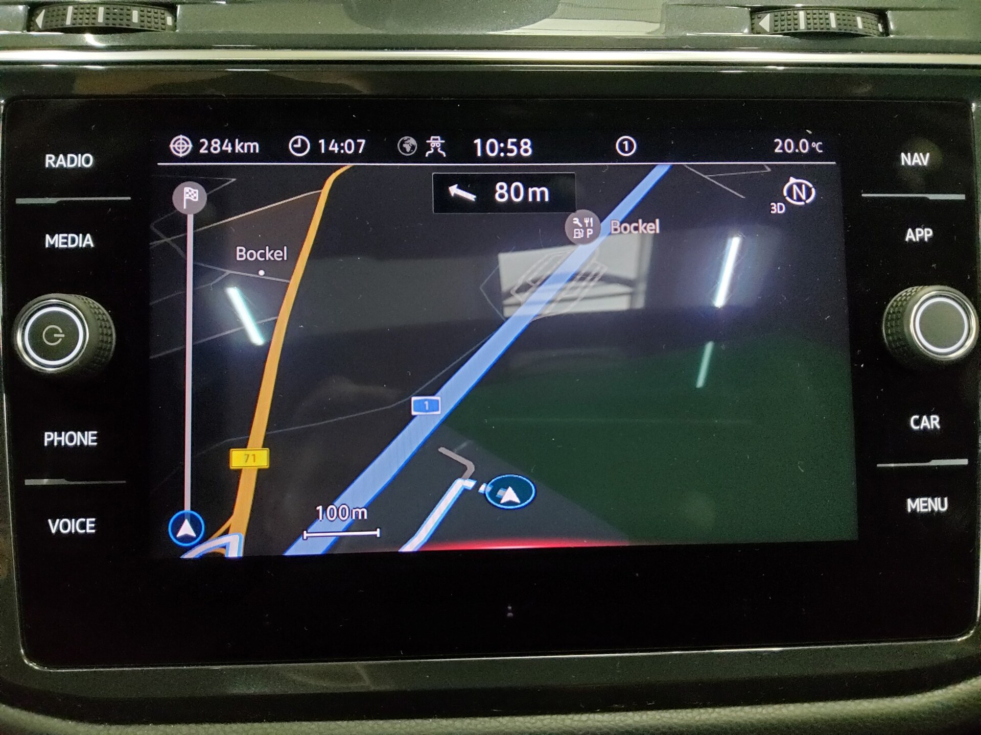 Volkswagen Tiguan Allspace 2.0 TDI 4M R-Line Navi LED AID Pano H/K Sound 7