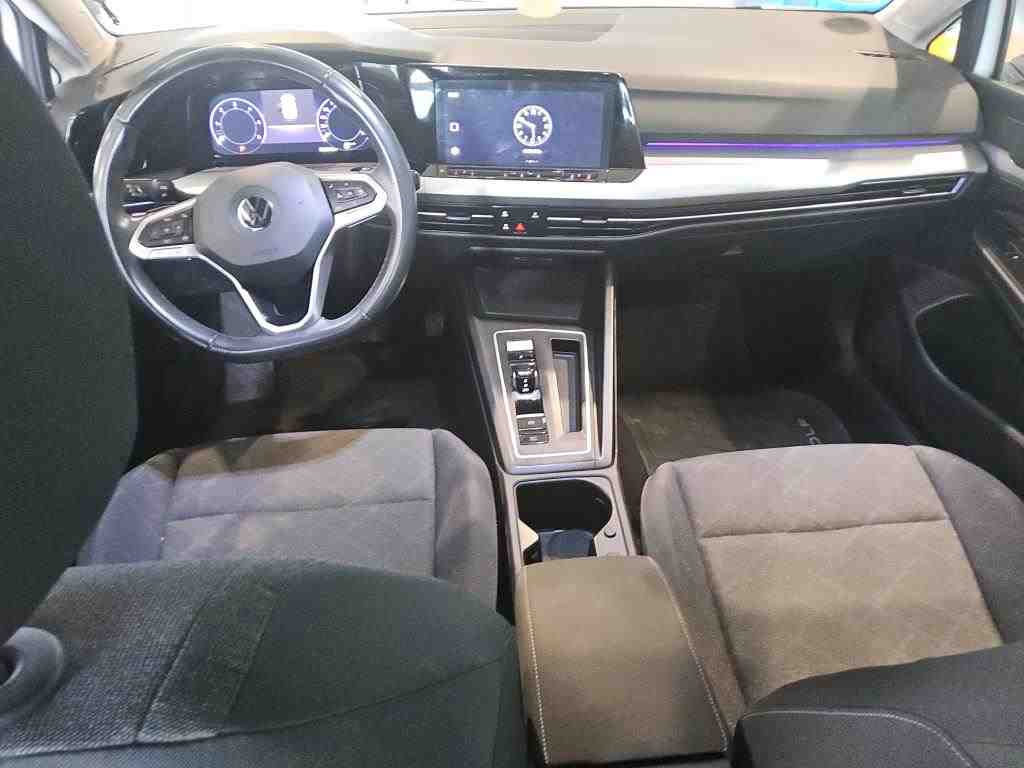 Volkswagen Golf-8 Var. 2.0 TDI Life NAVI KLIMAAUT PDC LED DC 5