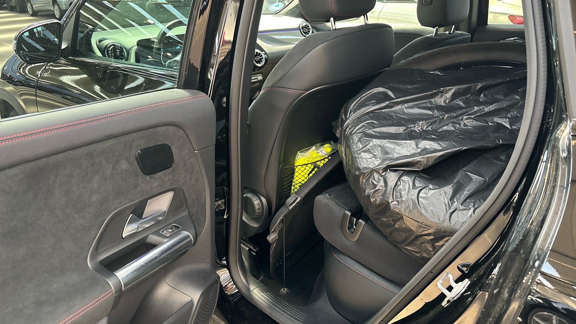 Mercedes-Benz GLA 220 d 4M AMG-Line AHK 5