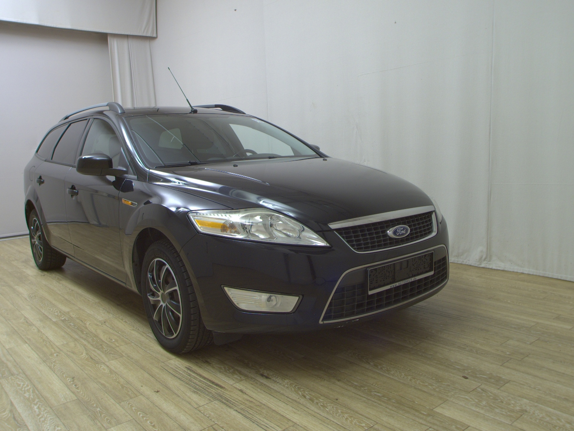 Ford Mondeo Turnier 2.0 TDCi Trend SPORTSITZE KLIMAAUT RADIO MFL STHZG 3
