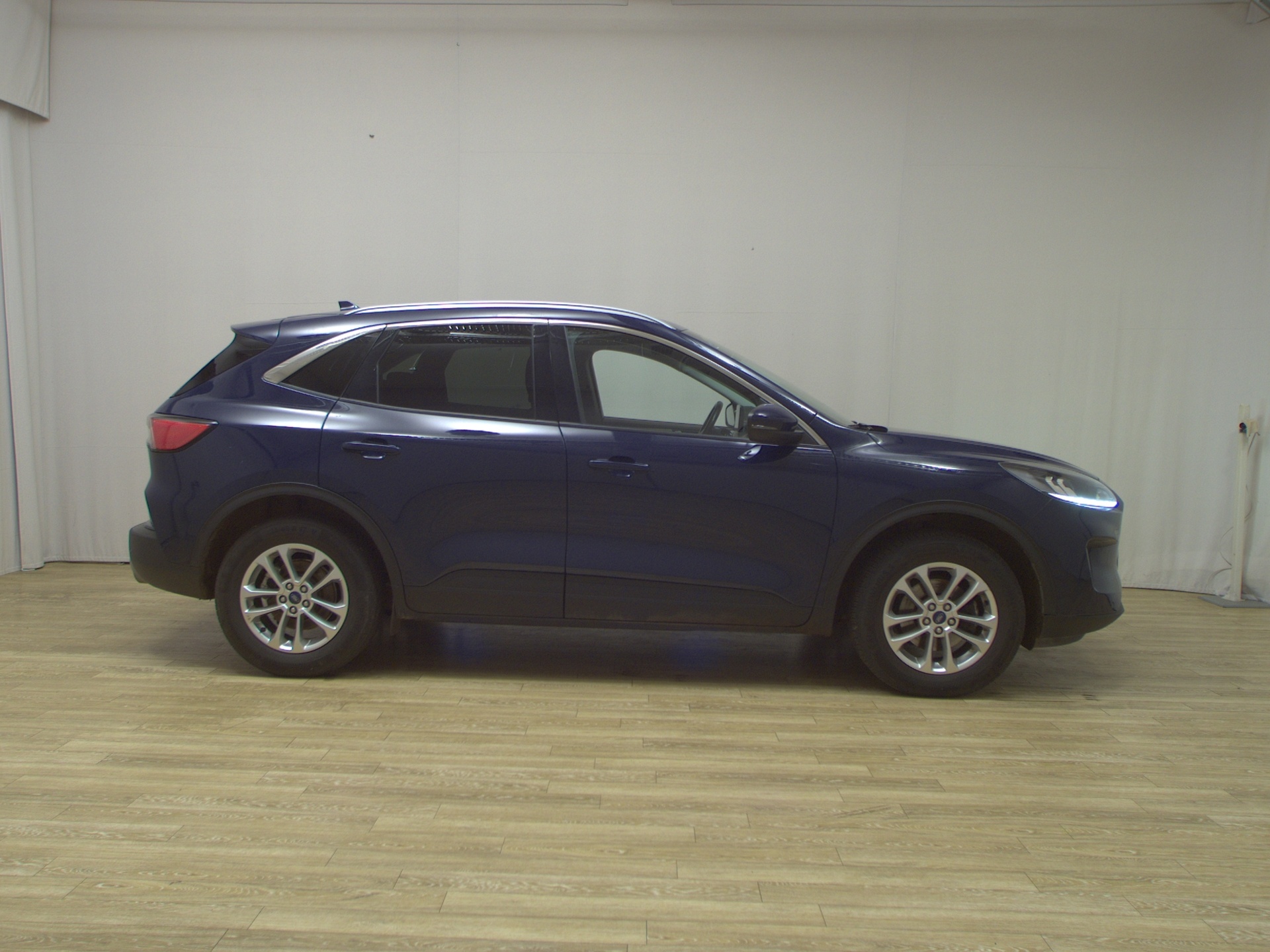 Ford Kuga 2.0 EB Titanium Navi DigiTacho AHK RFK LED