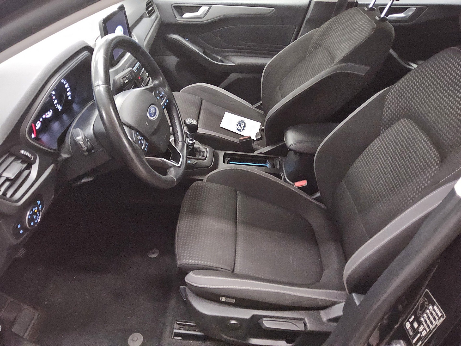 Ford Focus Turnier 1.5 EB Cool&Connect Navi LED RfK 8